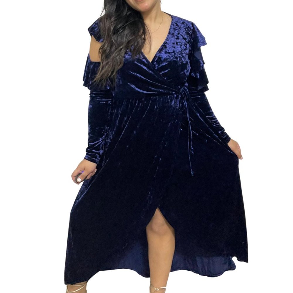 145.  NEW!!  Women's Velvet High-Low Dress